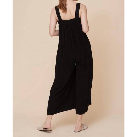 NEW LIV MATERNITY linen flowy jumpsuit in black - Picture 3 of 4